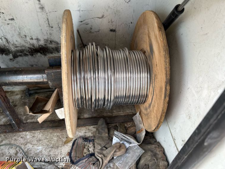 image for item KW9226 2010 International 4400  bucket truck