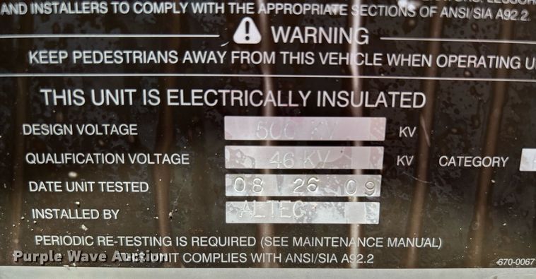 image for item KW9226 2010 International 4400  bucket truck