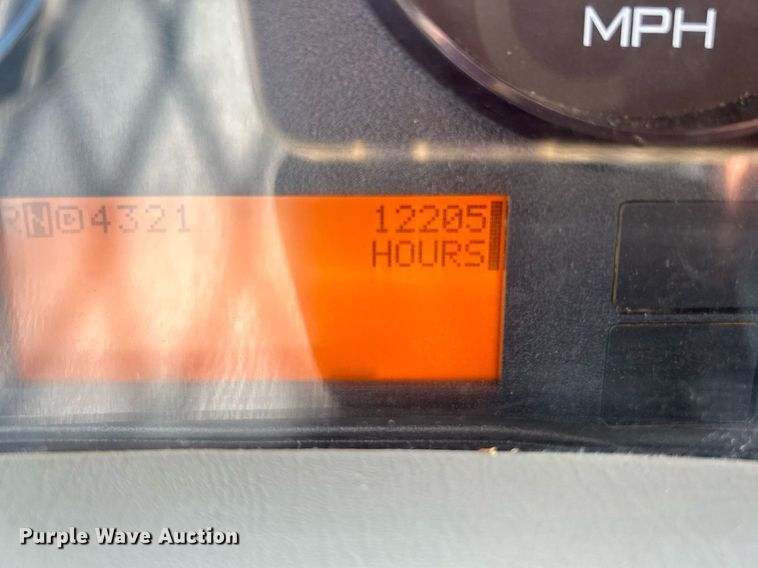 image for item KW9226 2010 International 4400  bucket truck