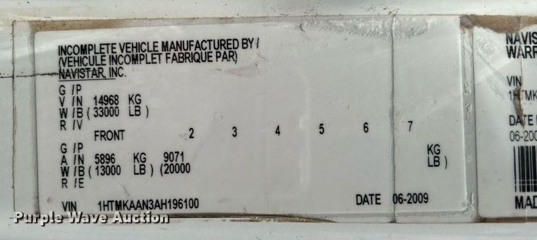 image for item KW9226 2010 International 4400  bucket truck