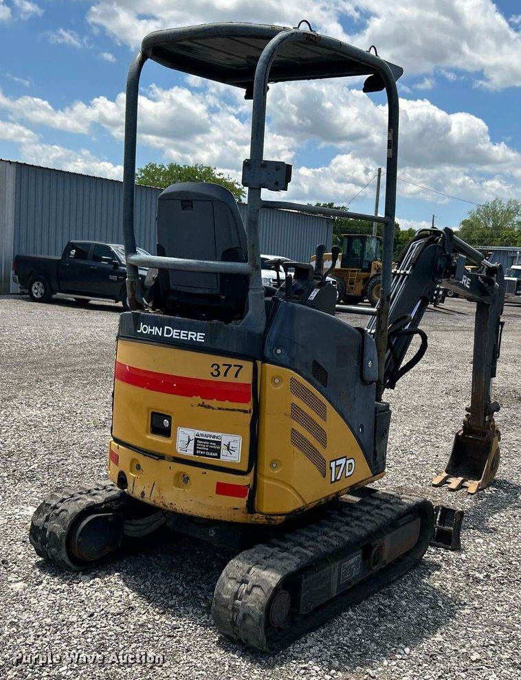 image for item KW9228 John Deere 17D  mini excavator
