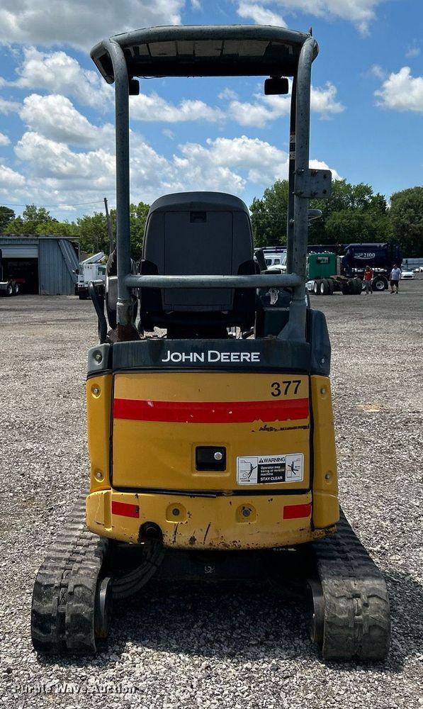 image for item KW9228 John Deere 17D  mini excavator