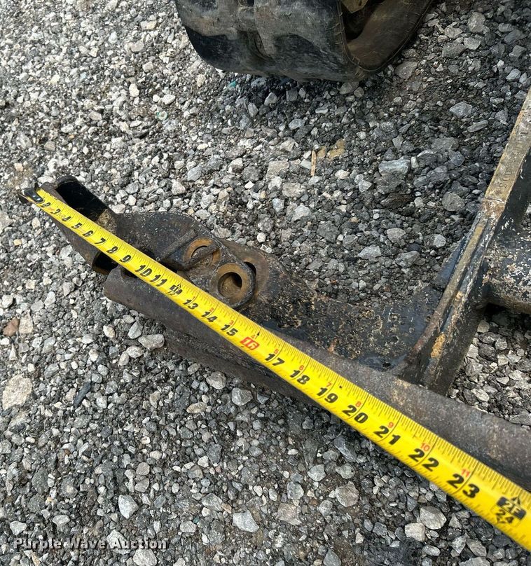 image for item KW9228 John Deere 17D  mini excavator