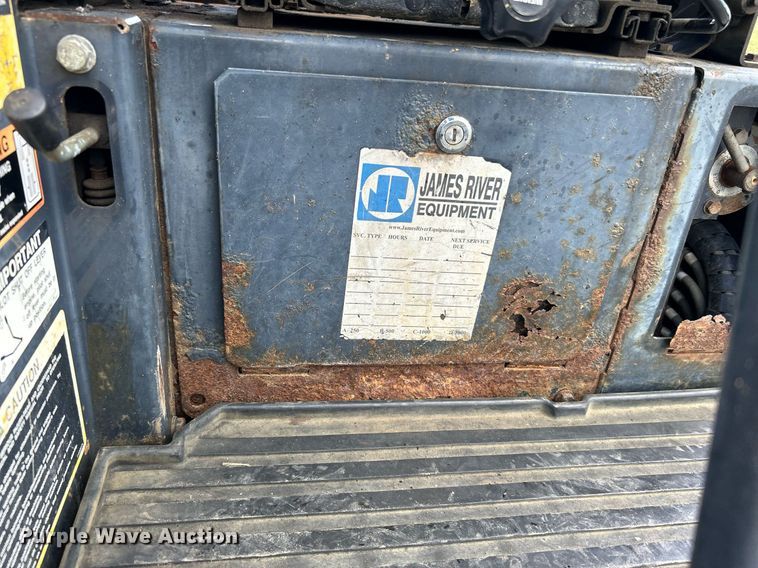 image for item KW9228 John Deere 17D  mini excavator