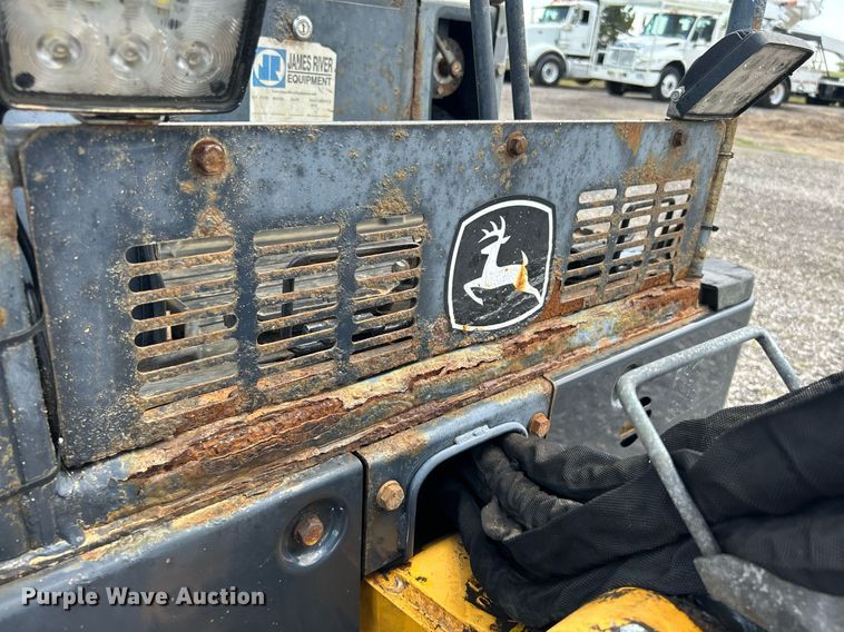 image for item KW9228 John Deere 17D  mini excavator