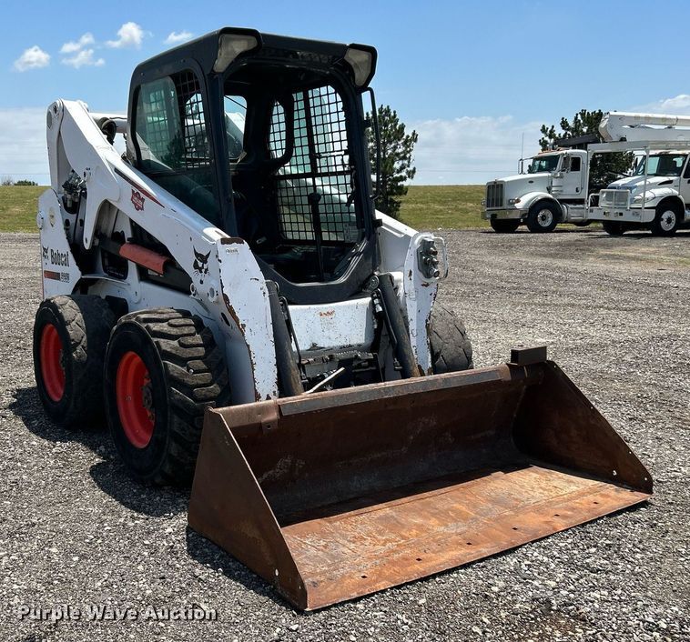 image for item KW9229 2014 Bobcat S650  skid steer loader