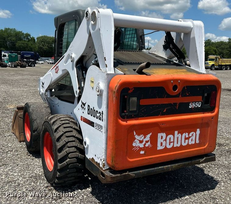 image for item KW9229 2014 Bobcat S650  skid steer loader