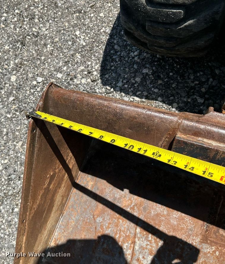 image for item KW9229 2014 Bobcat S650  skid steer loader