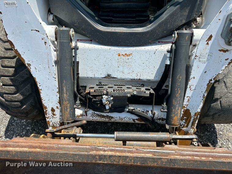 image for item KW9229 2014 Bobcat S650  skid steer loader