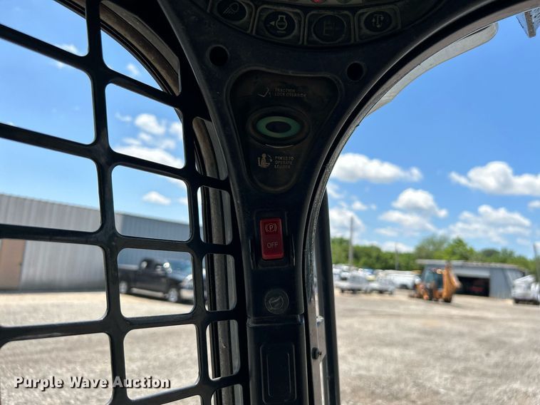 image for item KW9229 2014 Bobcat S650  skid steer loader