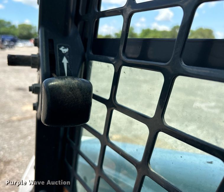 image for item KW9229 2014 Bobcat S650  skid steer loader