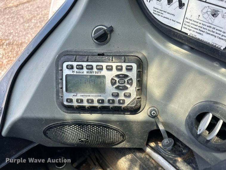 image for item KW9229 2014 Bobcat S650  skid steer loader