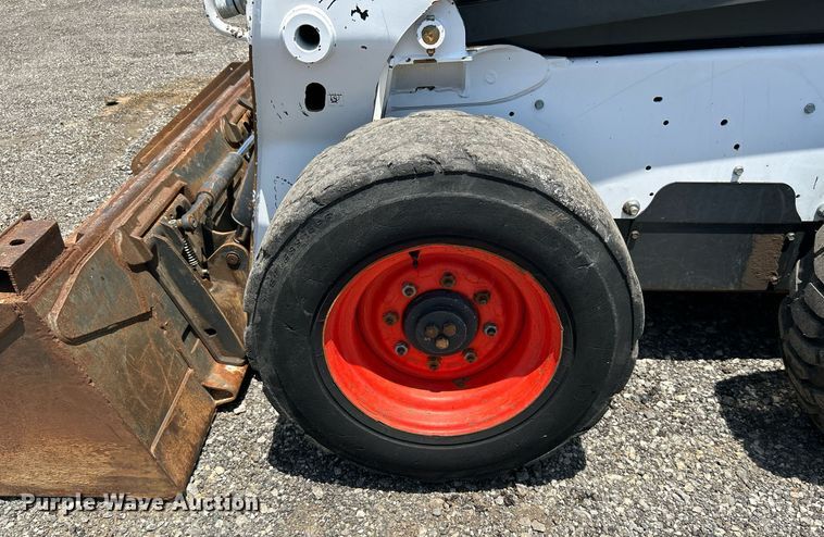 image for item KW9229 2014 Bobcat S650  skid steer loader