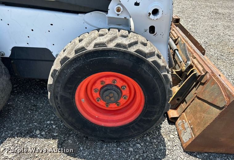 image for item KW9229 2014 Bobcat S650  skid steer loader