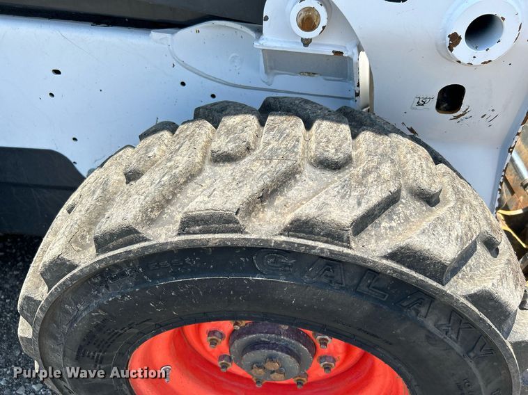 image for item KW9229 2014 Bobcat S650  skid steer loader