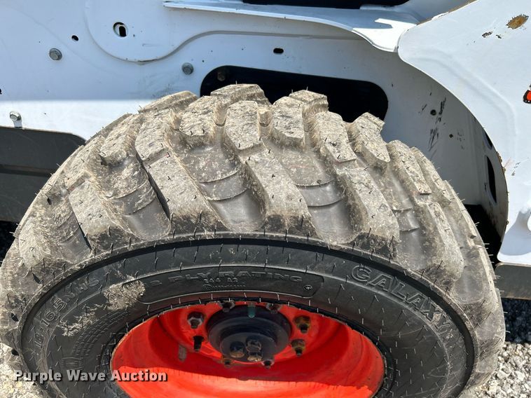 image for item KW9229 2014 Bobcat S650  skid steer loader