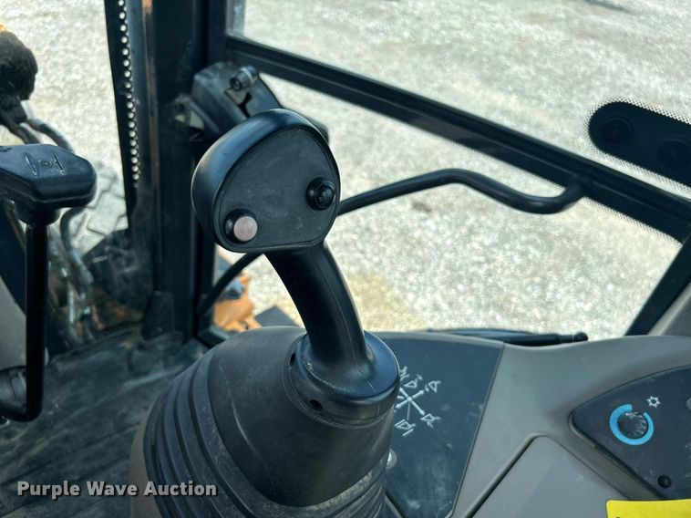 image for item KW9231 2016 Case 580 Super N  backhoe
