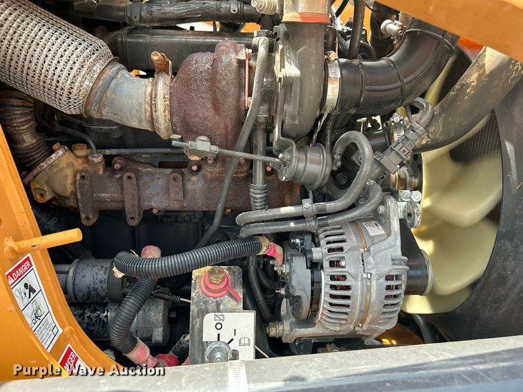 image for item KW9231 2016 Case 580 Super N  backhoe