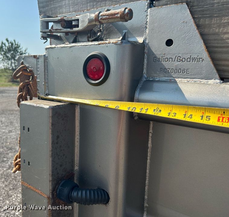 image for item KW9234 2006 GMC C4500  dump truck