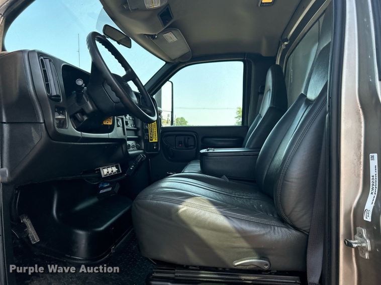 image for item KW9234 2006 GMC C4500  dump truck