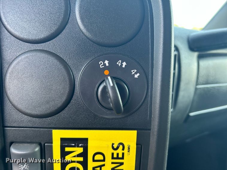 image for item KW9234 2006 GMC C4500  dump truck