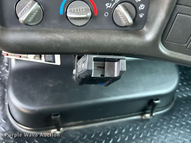 image for item KW9234 2006 GMC C4500  dump truck