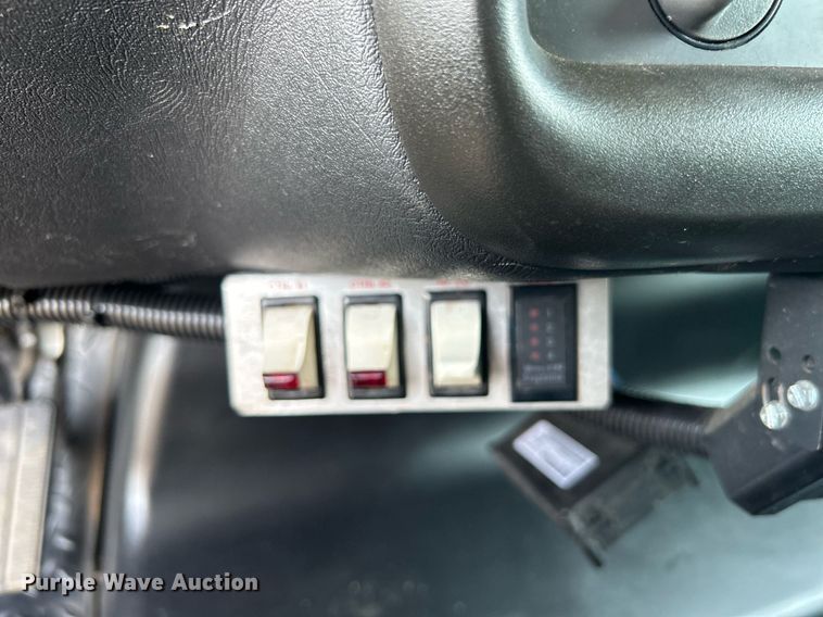 image for item KW9234 2006 GMC C4500  dump truck