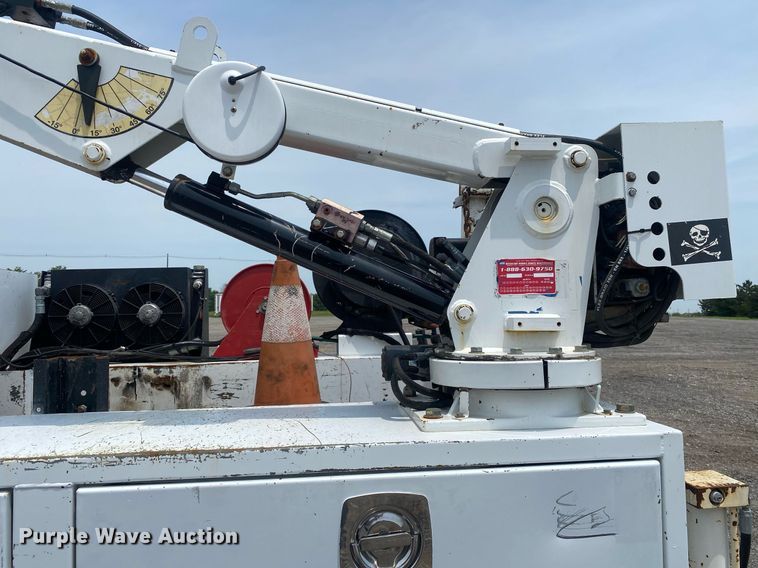 image for item KW9266 2011 Ford F550 Super Duty  Crew Cab utility / service truck