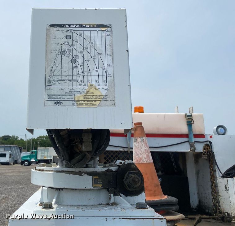 image for item KW9266 2011 Ford F550 Super Duty  Crew Cab utility / service truck