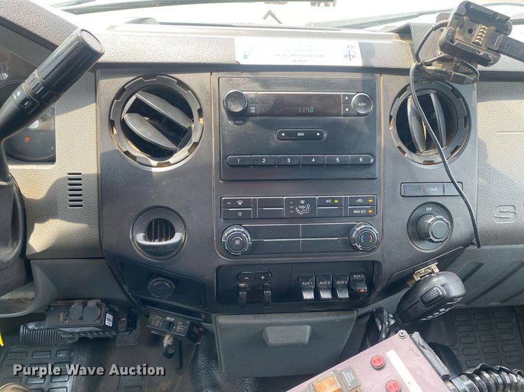 image for item KW9266 2011 Ford F550 Super Duty  Crew Cab utility / service truck