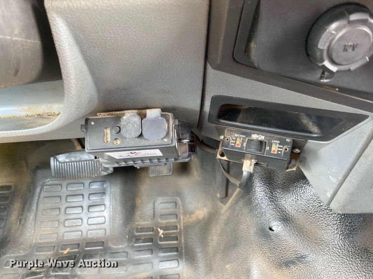 image for item KW9266 2011 Ford F550 Super Duty  Crew Cab utility / service truck