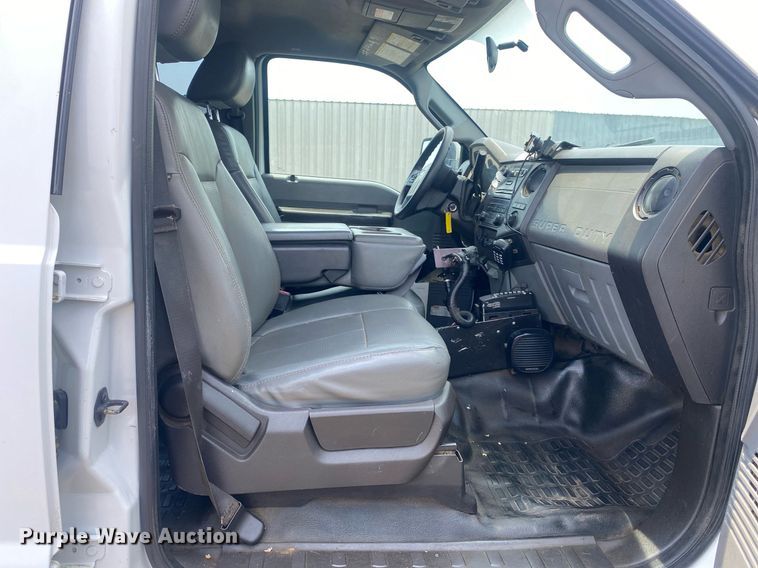 image for item KW9266 2011 Ford F550 Super Duty  Crew Cab utility / service truck