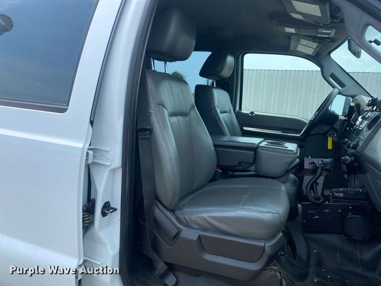 image for item KW9266 2011 Ford F550 Super Duty  Crew Cab utility / service truck