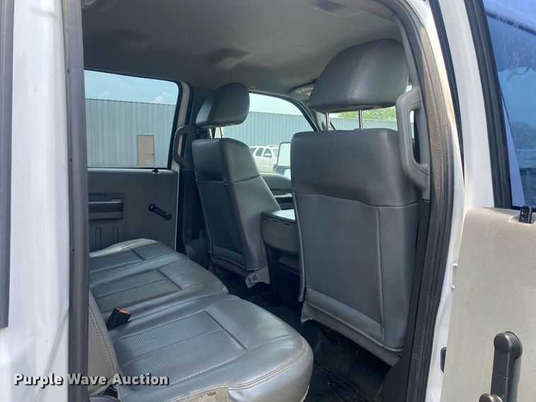 image for item KW9266 2011 Ford F550 Super Duty  Crew Cab utility / service truck