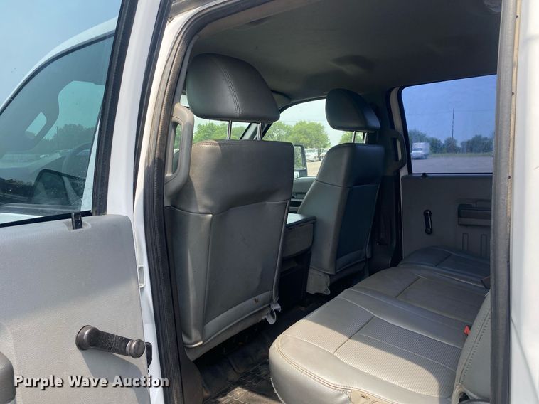 image for item KW9266 2011 Ford F550 Super Duty  Crew Cab utility / service truck