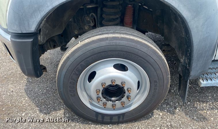 image for item KW9266 2011 Ford F550 Super Duty  Crew Cab utility / service truck