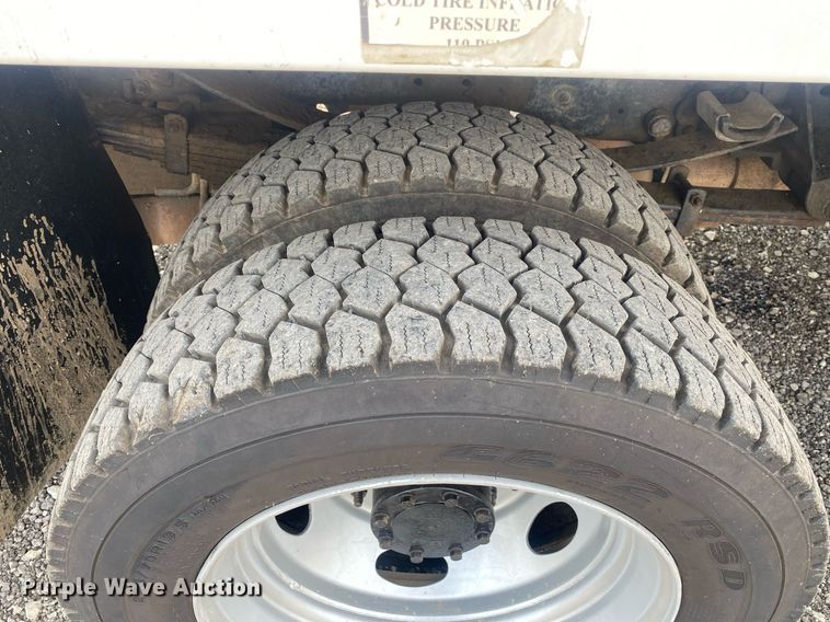 image for item KW9266 2011 Ford F550 Super Duty  Crew Cab utility / service truck