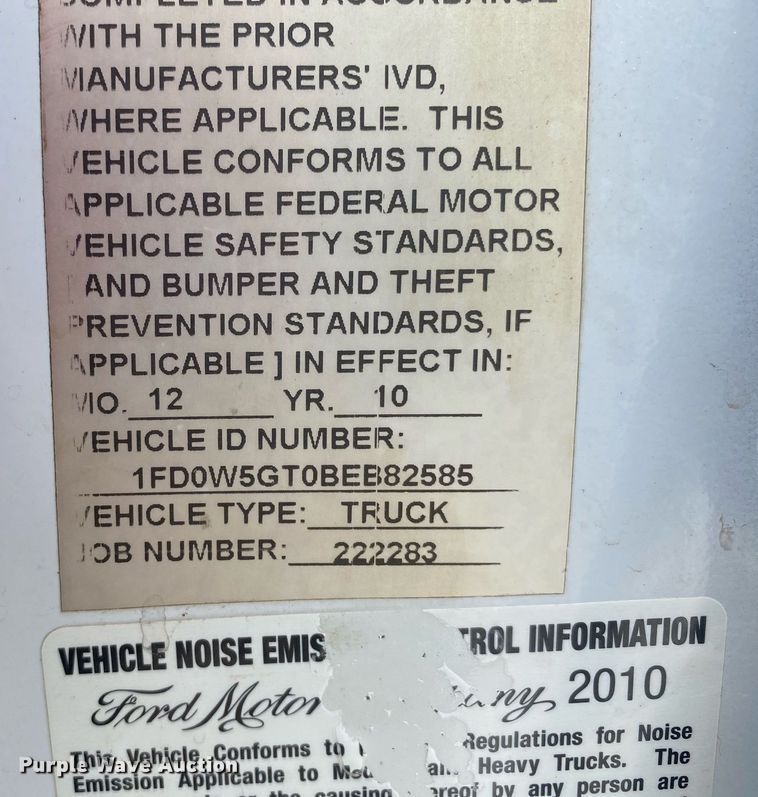 image for item KW9266 2011 Ford F550 Super Duty  Crew Cab utility / service truck