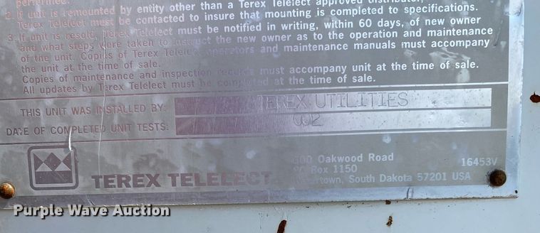 image for item KW9268 2007 International 4300  digger derrick truck