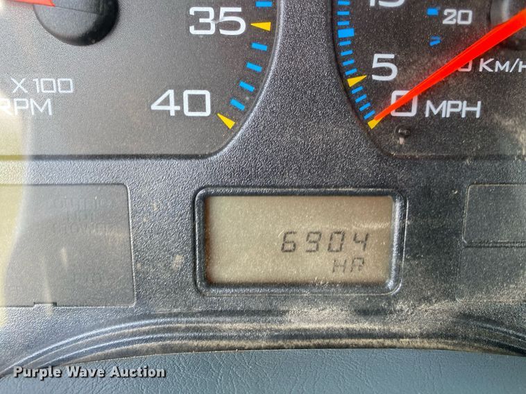 image for item KW9268 2007 International 4300  digger derrick truck