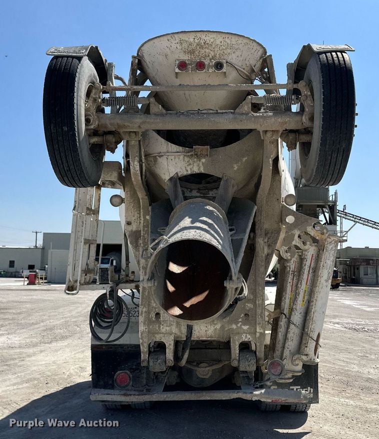 image for item KX9003 2015 Peterbilt 365  ready mix truck