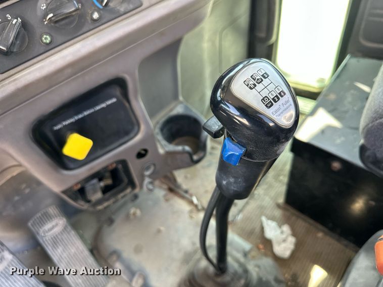 image for item KX9003 2015 Peterbilt 365  ready mix truck