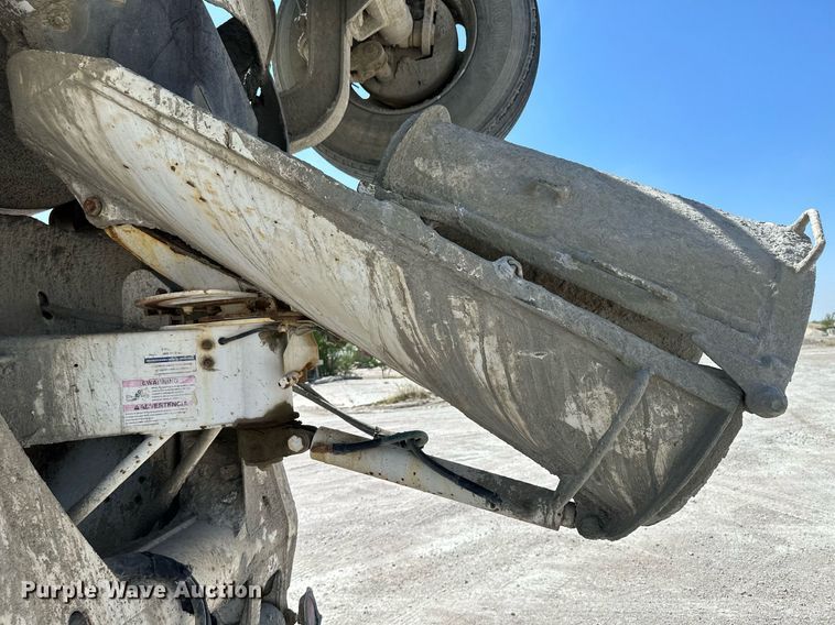 image for item KX9003 2015 Peterbilt 365  ready mix truck