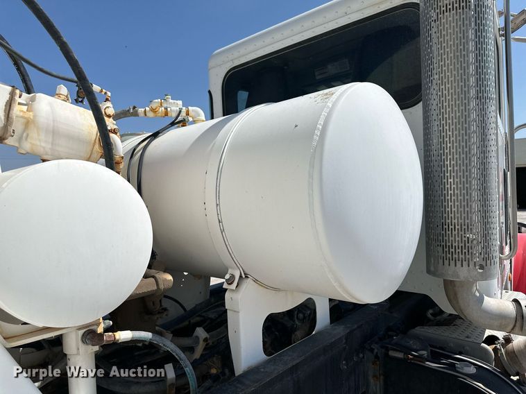 image for item KX9003 2015 Peterbilt 365  ready mix truck