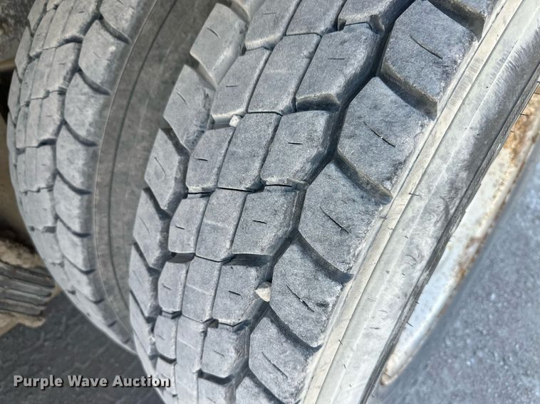 image for item KX9003 2015 Peterbilt 365  ready mix truck