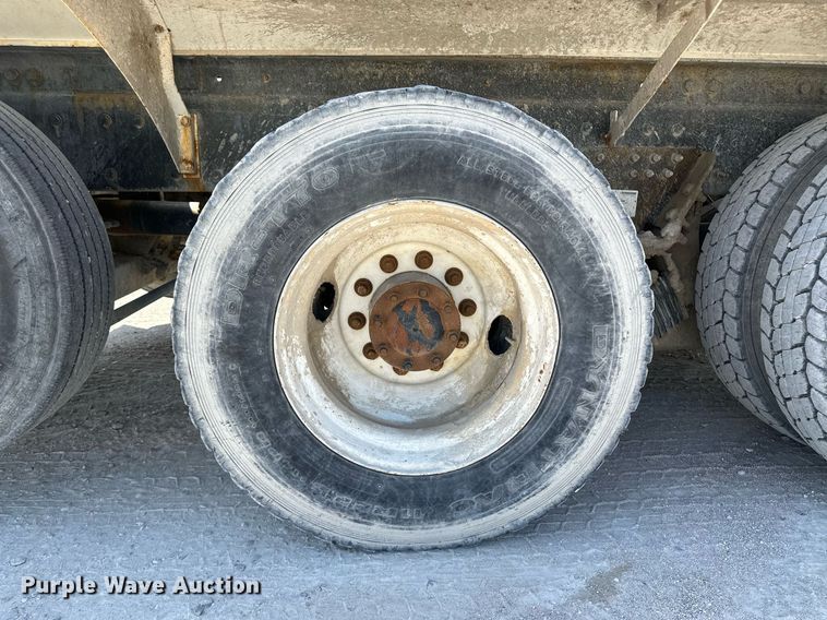 image for item KX9003 2015 Peterbilt 365  ready mix truck