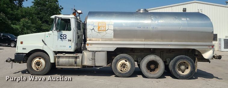 image for item LE9147 1998 Volvo WG  water truck