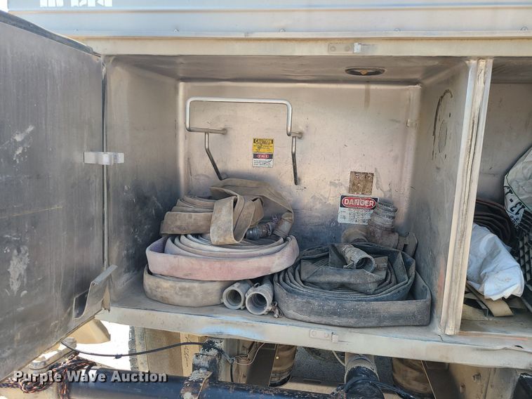 image for item LE9147 1998 Volvo WG  water truck