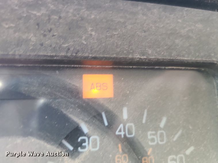 image for item LE9147 1998 Volvo WG  water truck