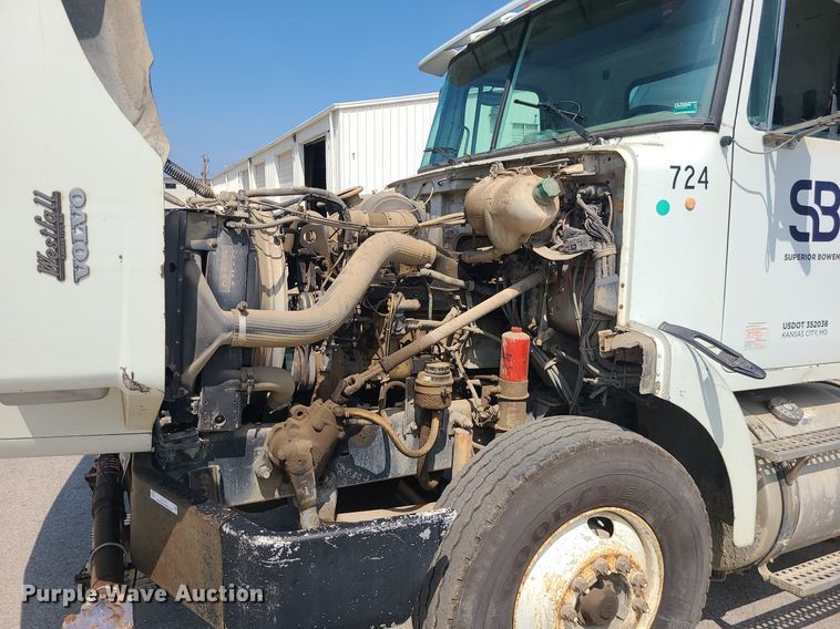 image for item LE9147 1998 Volvo WG  water truck